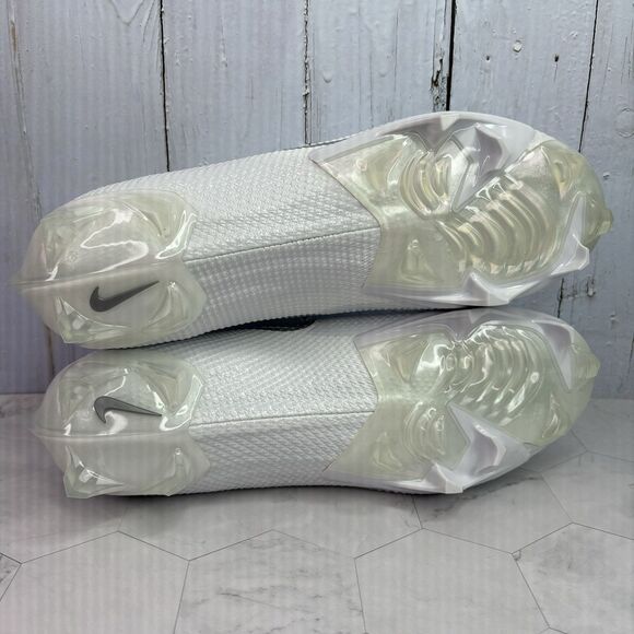 Mens Sz 9 Nike Vapor Edge Pro 360 Triple White/Chrome Football Cleats AO8277-108 main image 4
